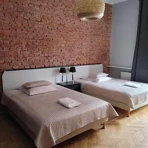 Couette-café Finger Guest, Cracovie